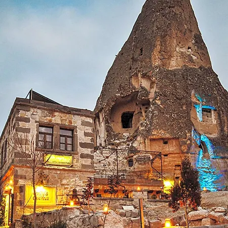 Emily's Cave House 4*